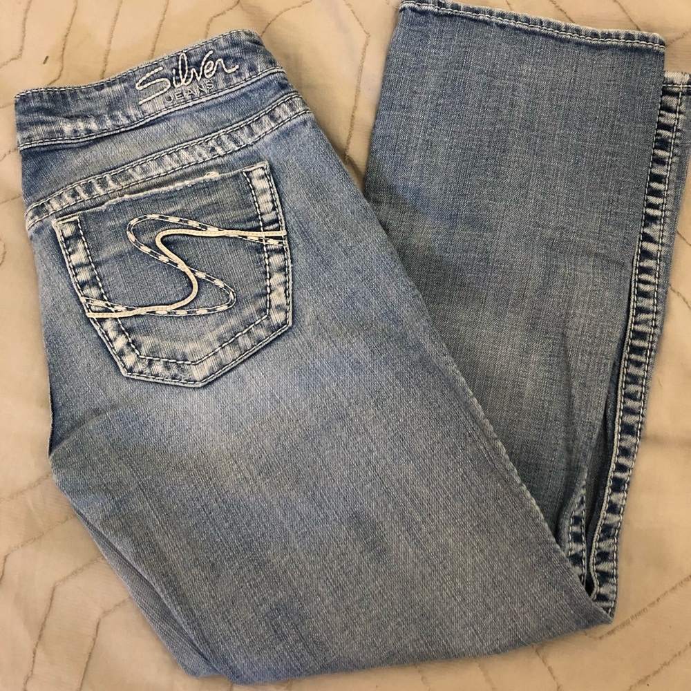 Silver Jeans Size 28 Frances Capris.